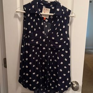 Anthropologie Conversations 7 of 52 navy/white snail sleeveless blouse S